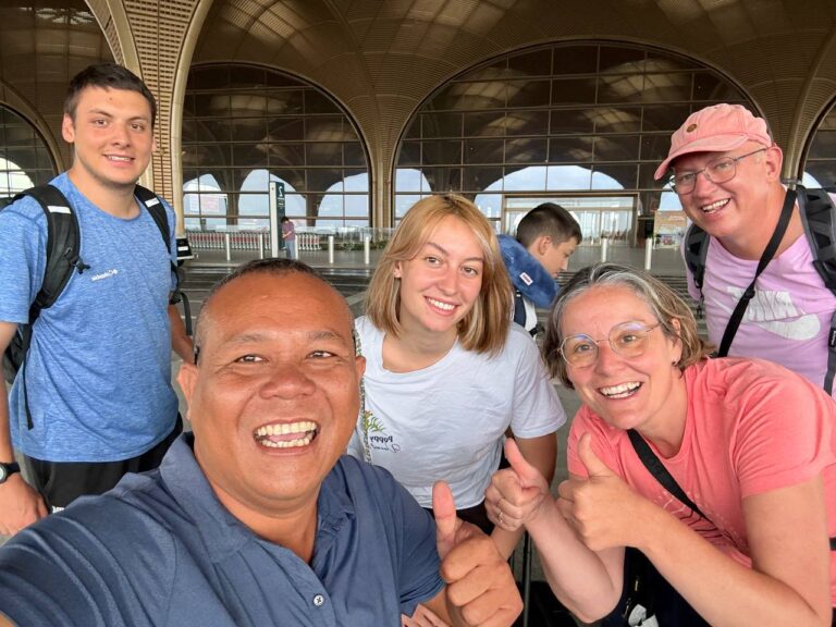 Phnom Penh to Siem Reap Private Taxi Travel Guide