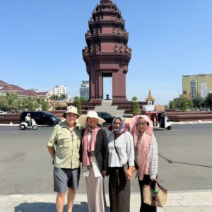 Phnom Penh Full Day Tour BY Private Taxi English-Speaking Driver